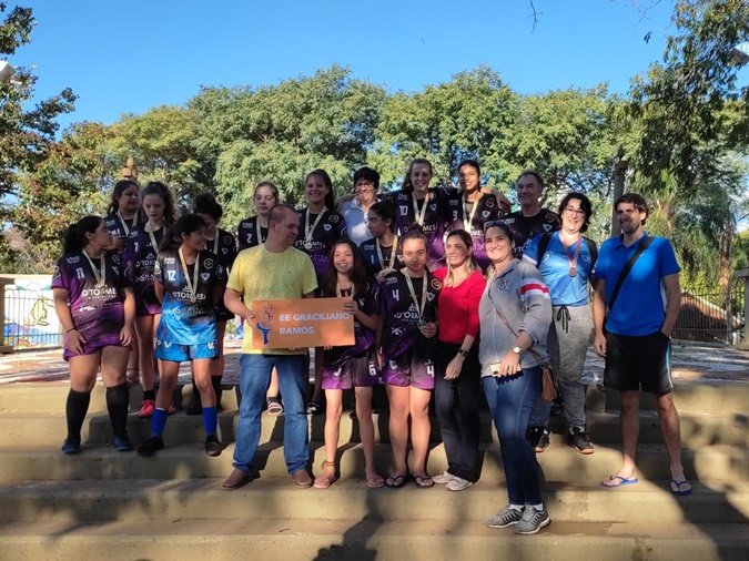 Campeões dos Jogos Escolares são recepcionados em Santa Helena (vídeo)